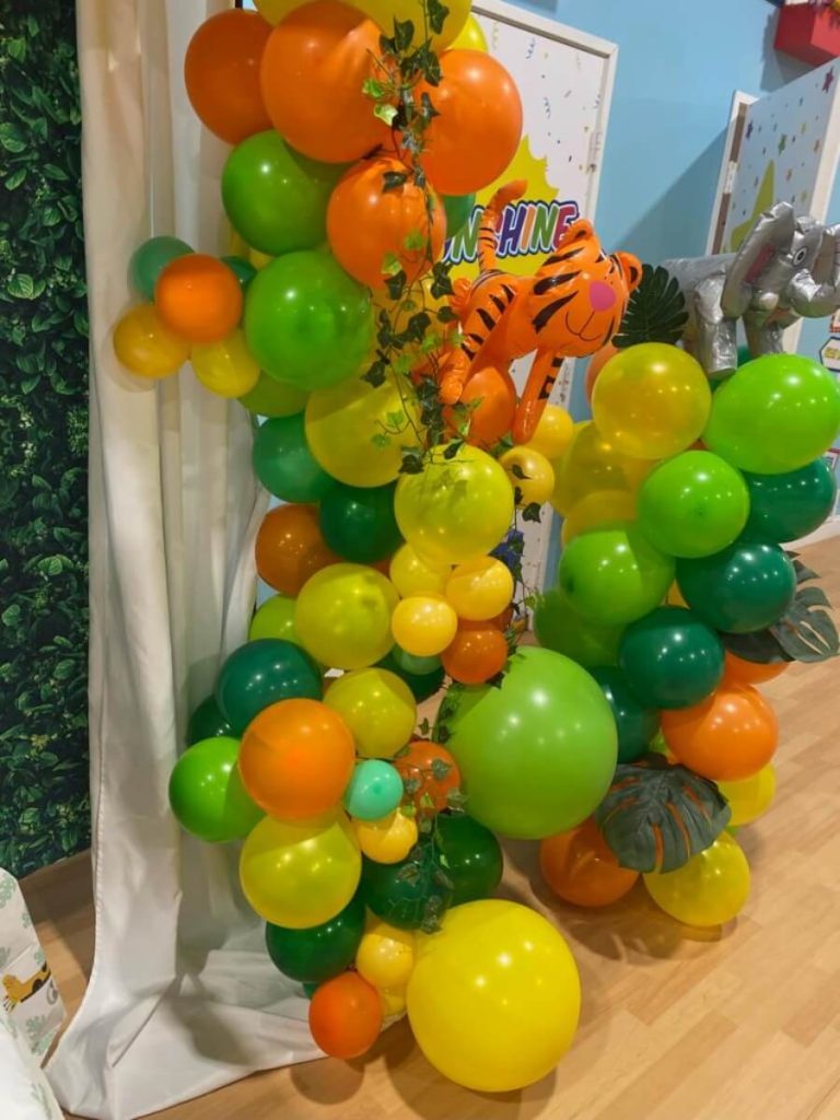 Safari Party Balloon Decoration